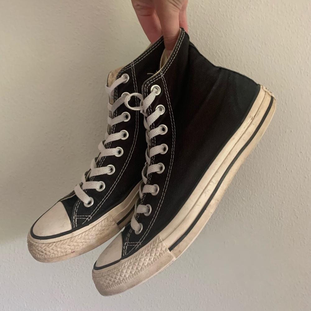Converse Chuck Taylor All Stars Women’s size 9